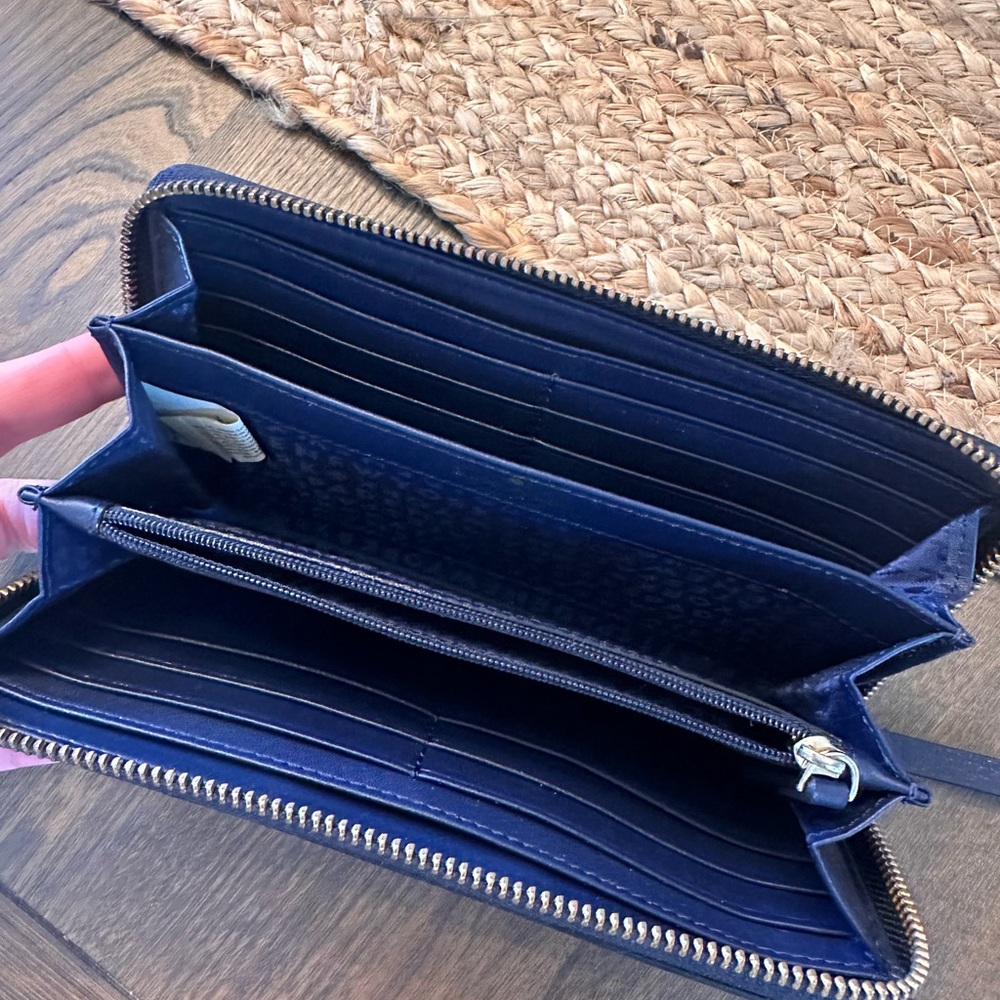 Kate Spade Navy Zipper Wallet - Picture 3 of 3